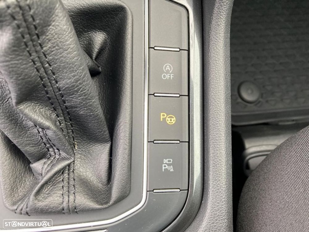 VW Tiguan 2.0 TDI R-Line DSG 4Motion - 39