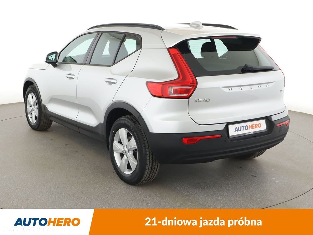 Volvo XC 40 T4 AWD - 4