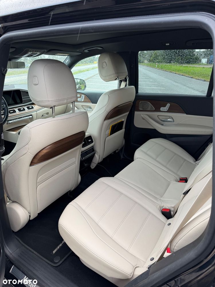 Mercedes-Benz GLS - 11