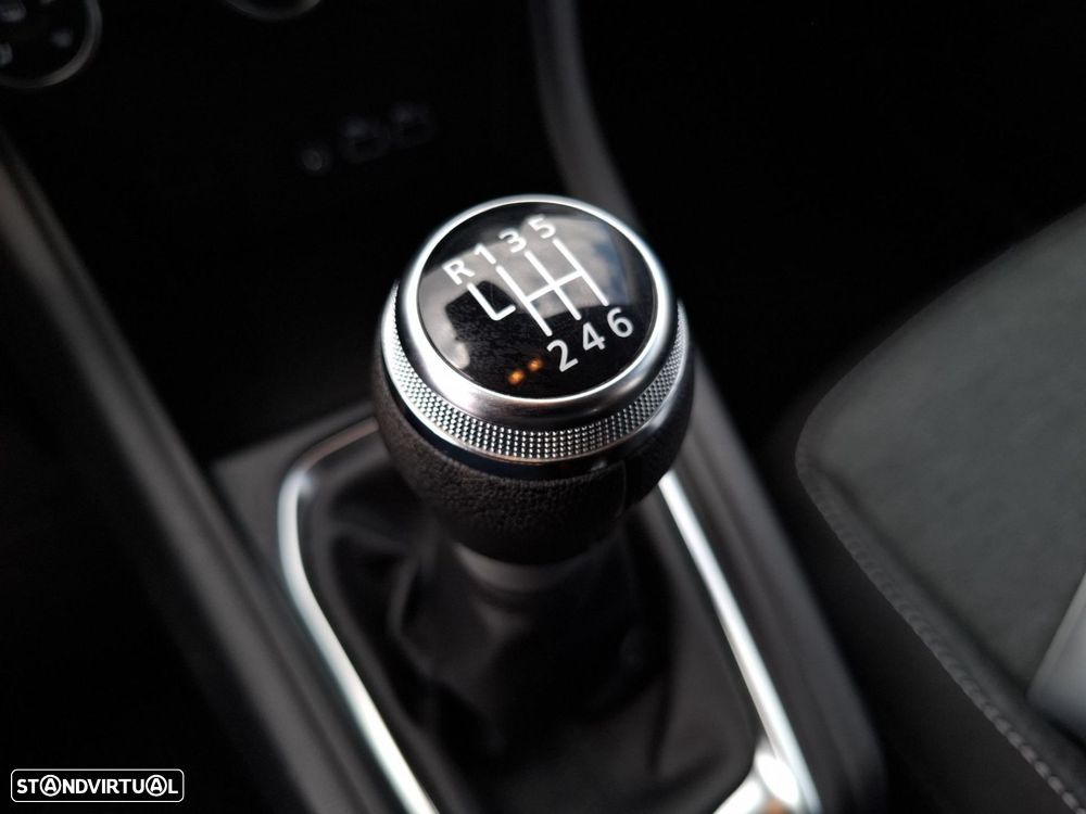 Renault Captur 1.0 TCe Equilibre Bi-Fuel - 18