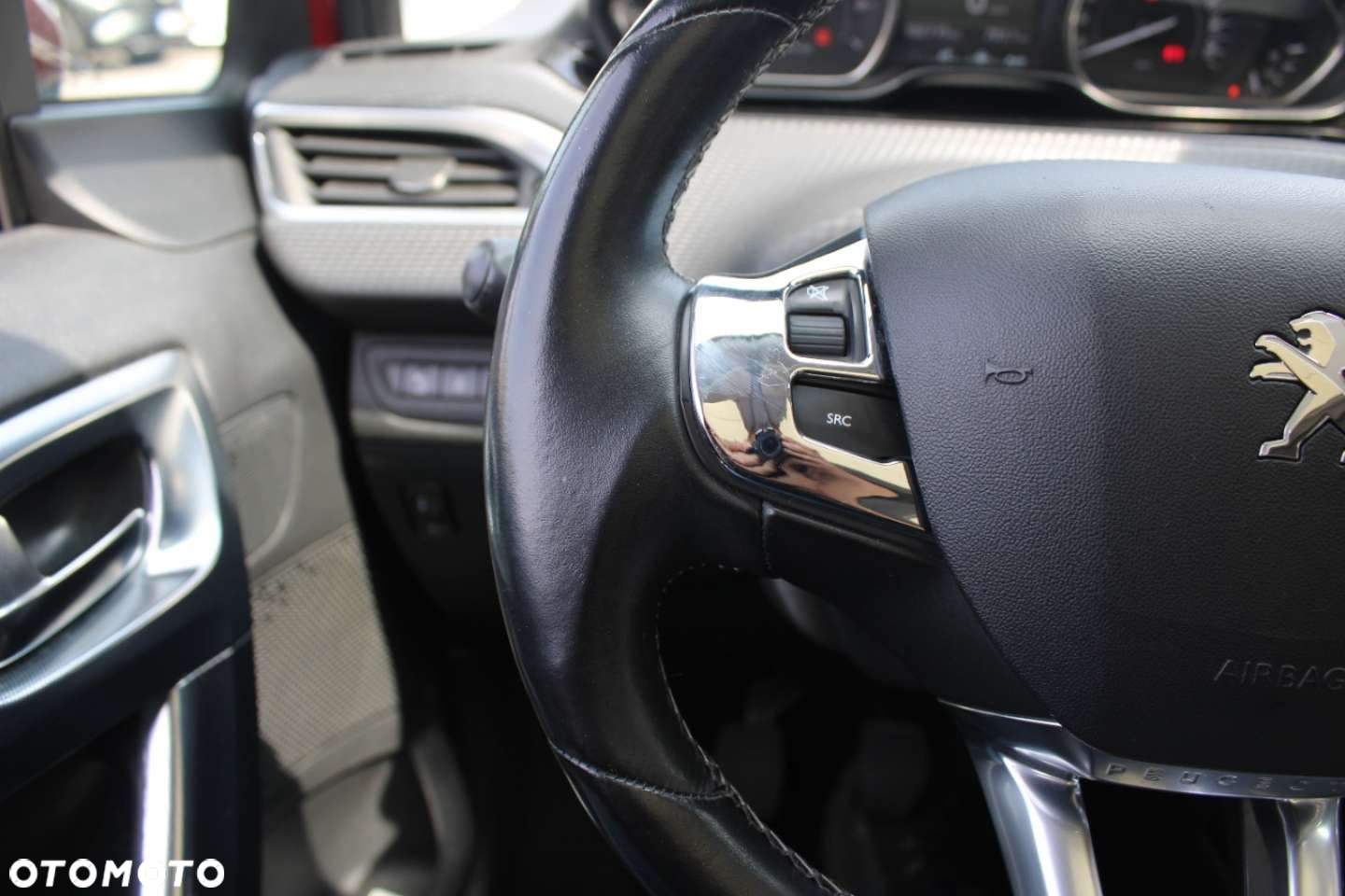 Peugeot 2008 - 40