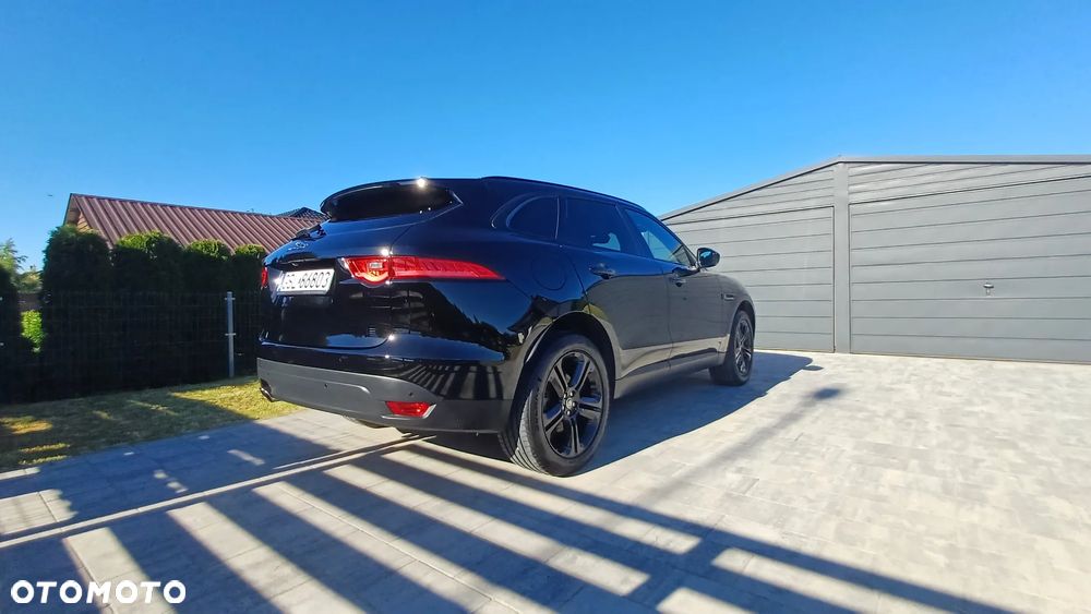 Jaguar F-Pace - 19