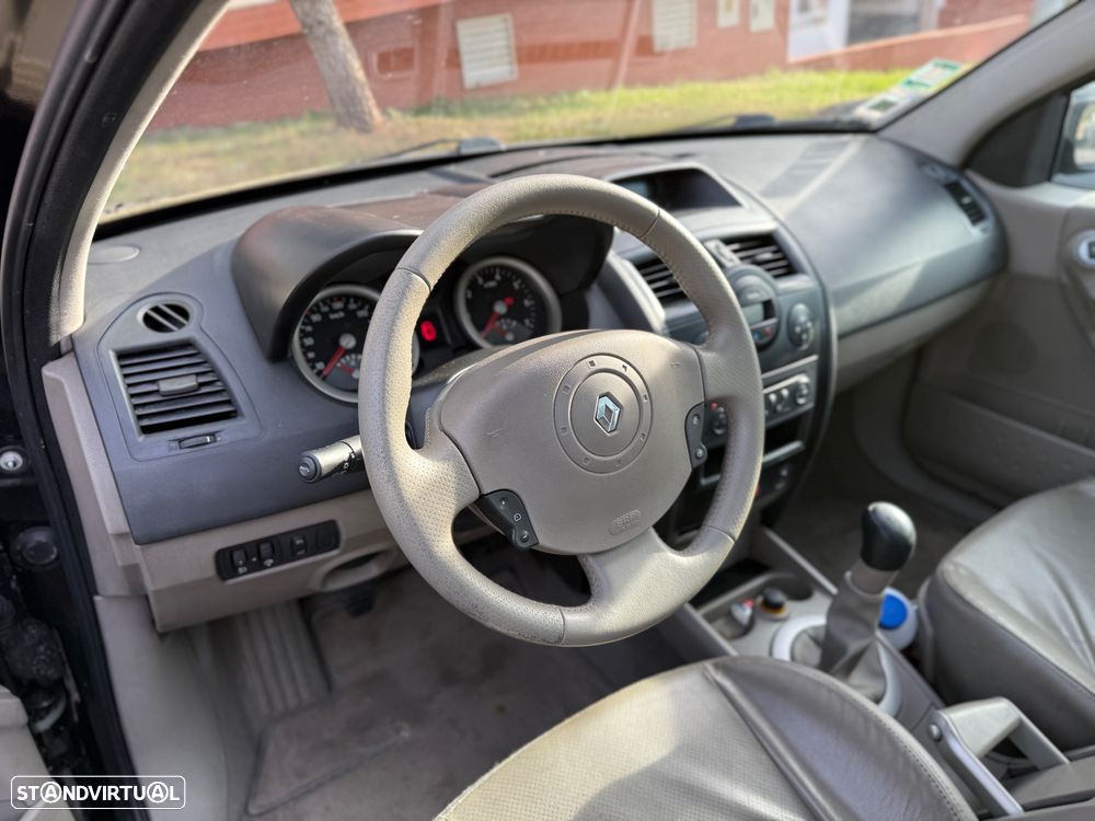 Renault Mégane 1.5 dCi Dynamique Luxe - 2