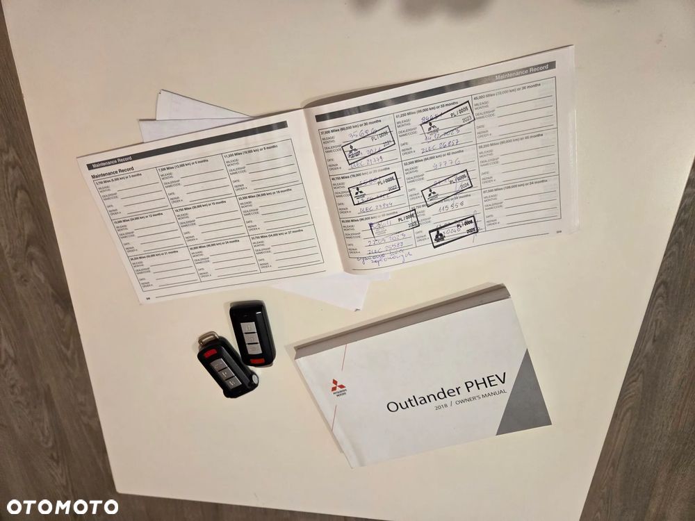 Mitsubishi Outlander Instyle NAVI + - 39