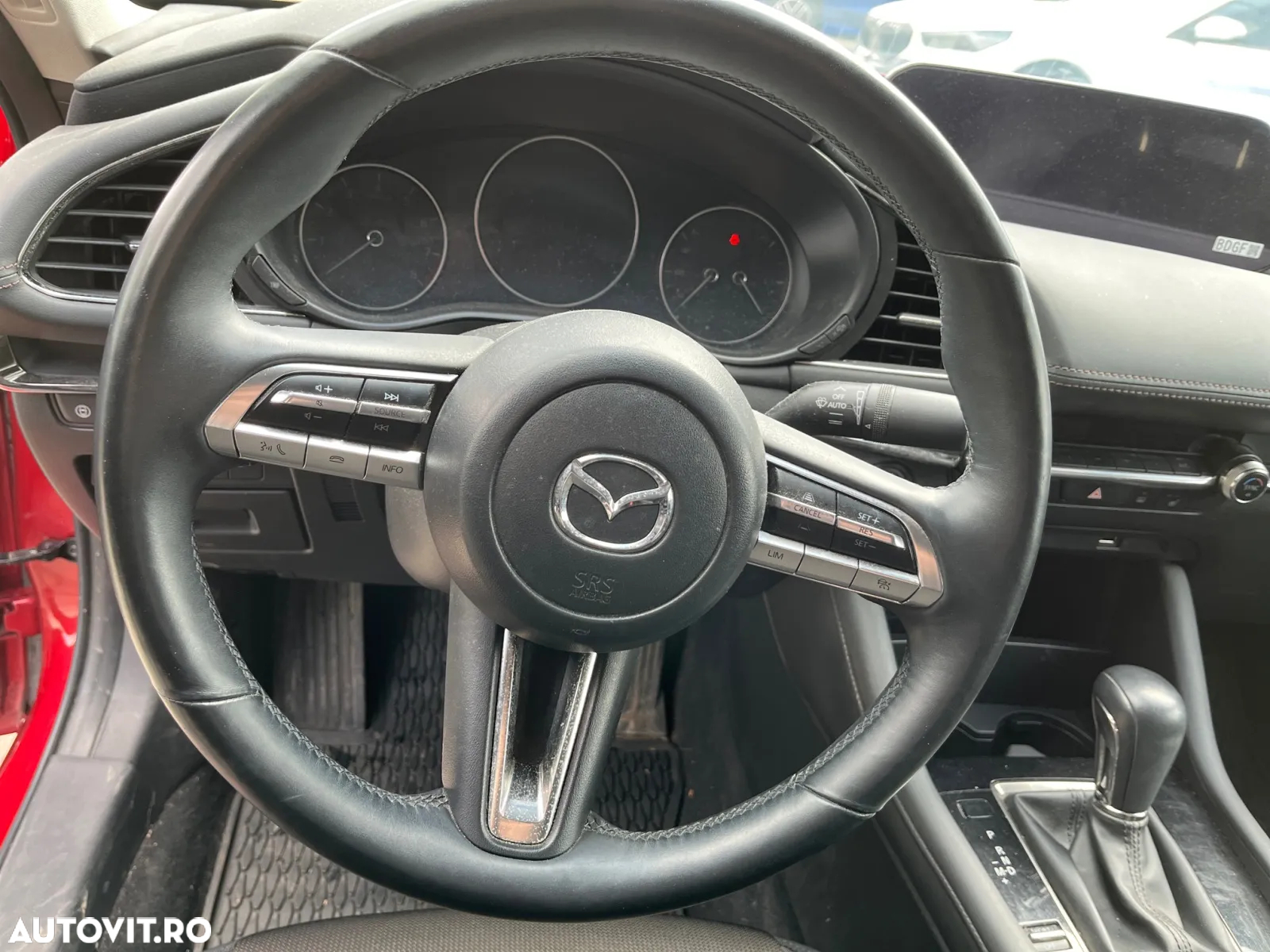 Mazda 3 e-Skyactiv G122 AT MHEV Plus - 9