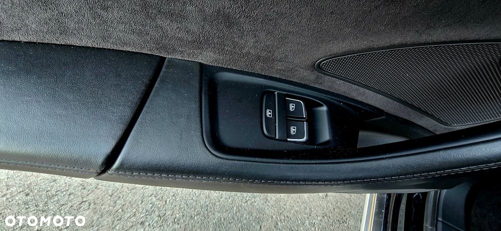 Audi A8 - 25