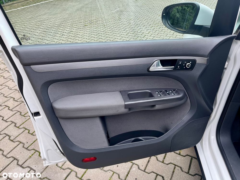 Volkswagen Touran 2.0 TDI DPF Cross - 19