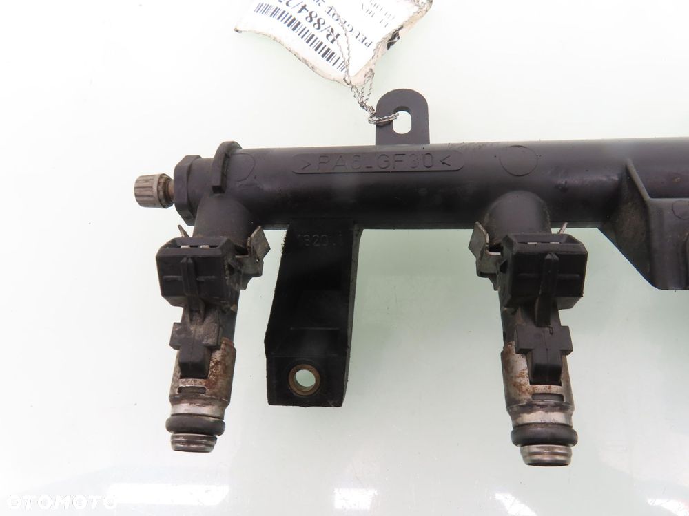 LISTWA WTRYSKOWA PEUGEOT 206 SW 1.1 9655833580 - 4