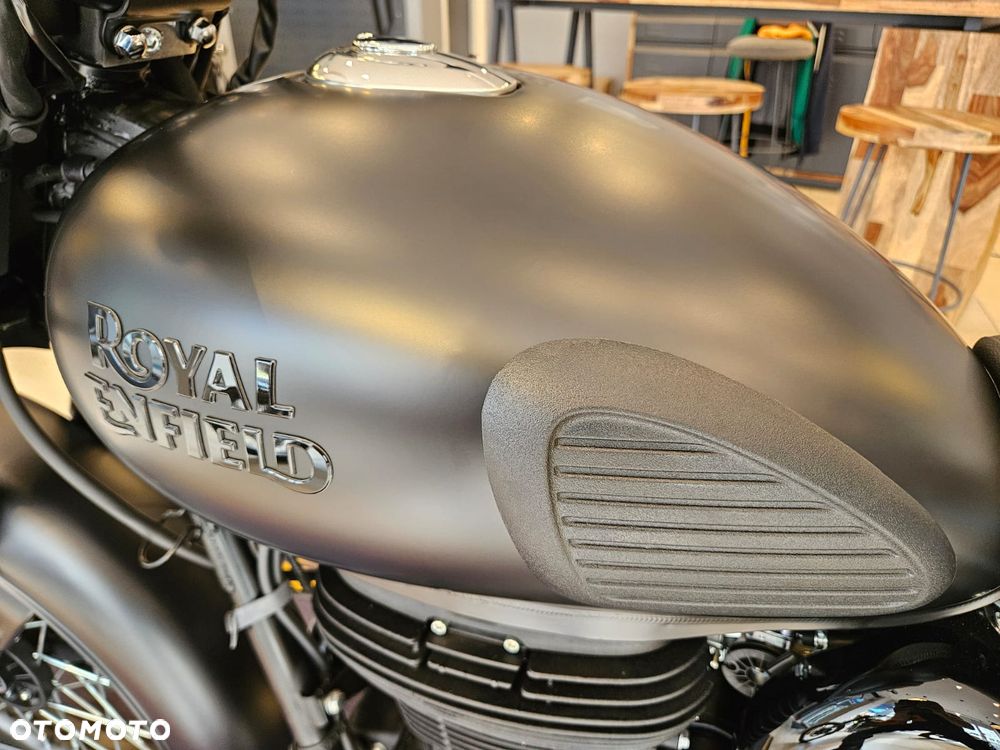 Royal Enfield Classic - 11