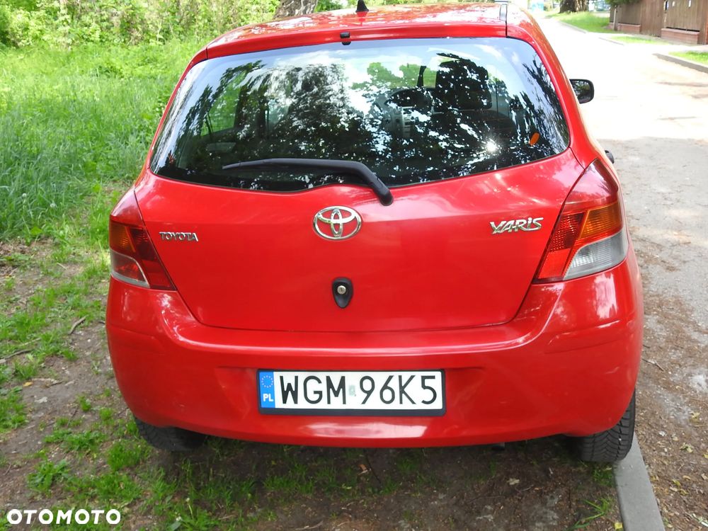 Toyota Yaris 1.0 Entry - 4