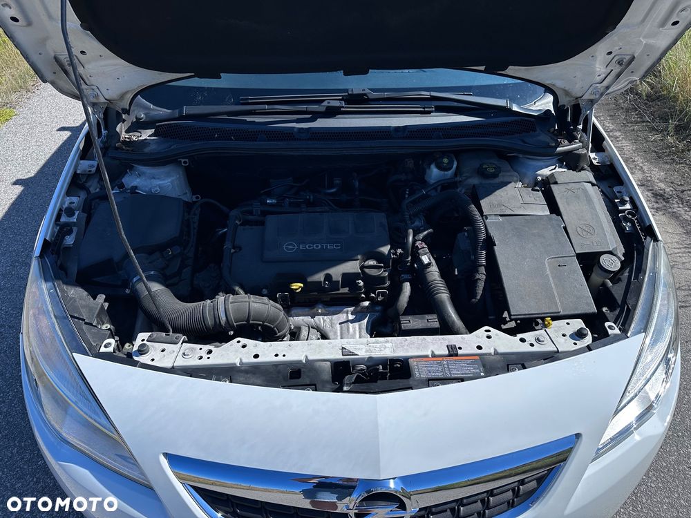 Opel Astra 1.4 T Cosmo - 11