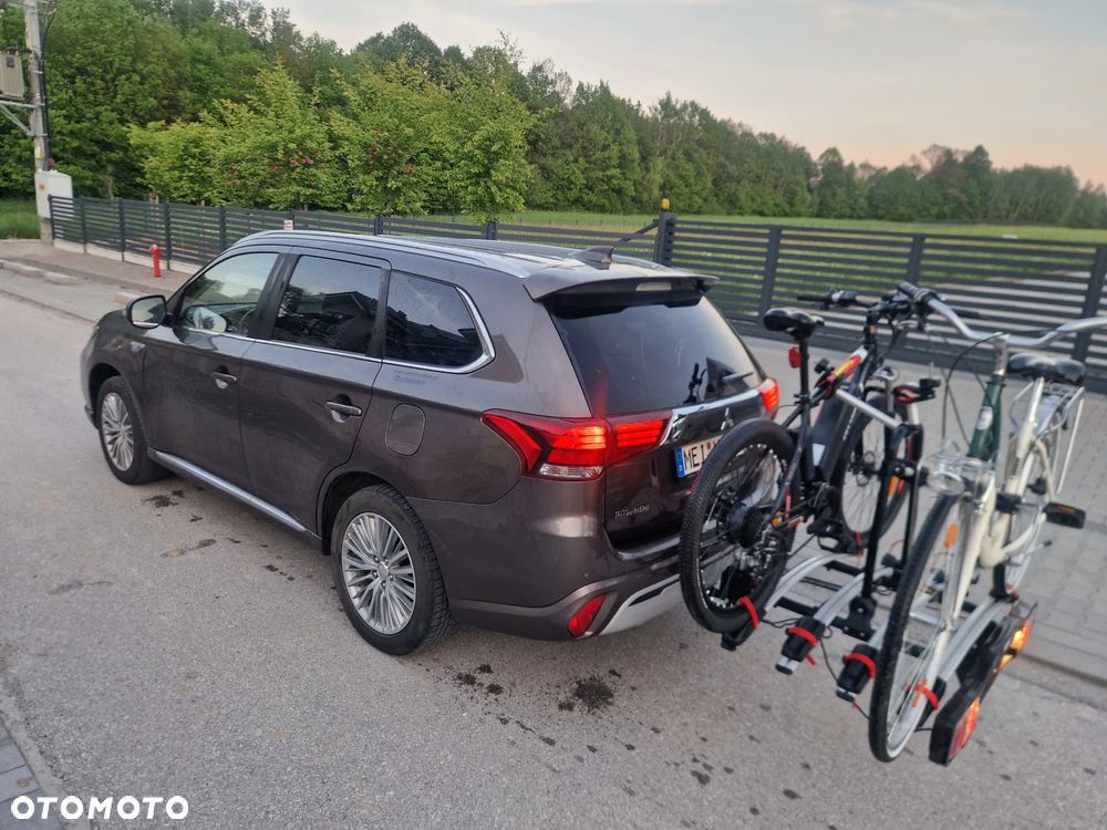 Mitsubishi Outlander 2.4 4WD - 4