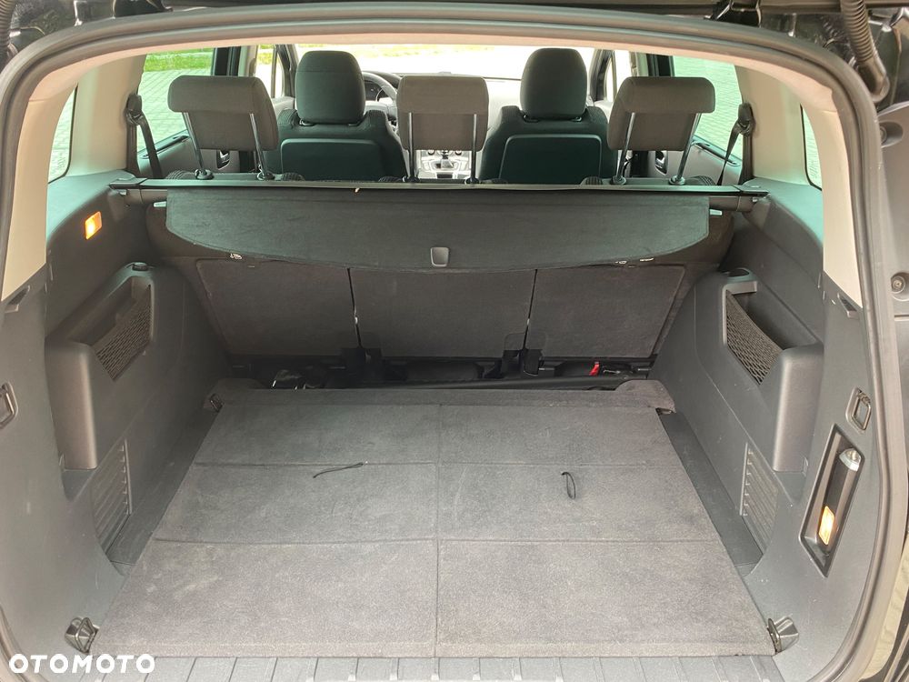 Peugeot 5008 2.0 HDi Family - 29