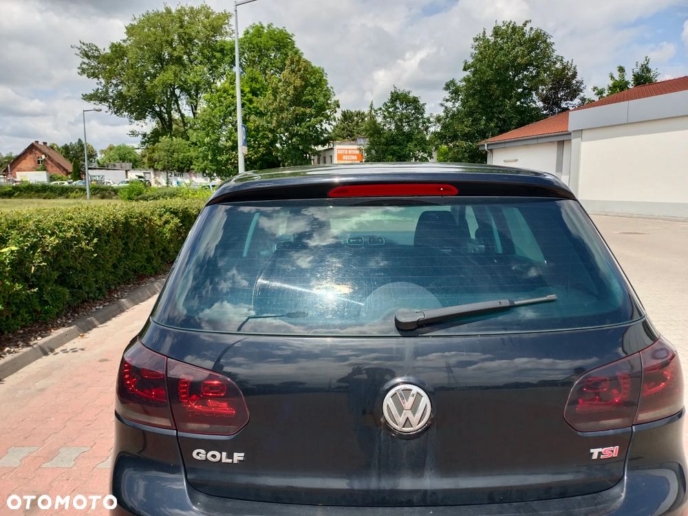 Volkswagen Golf - 8