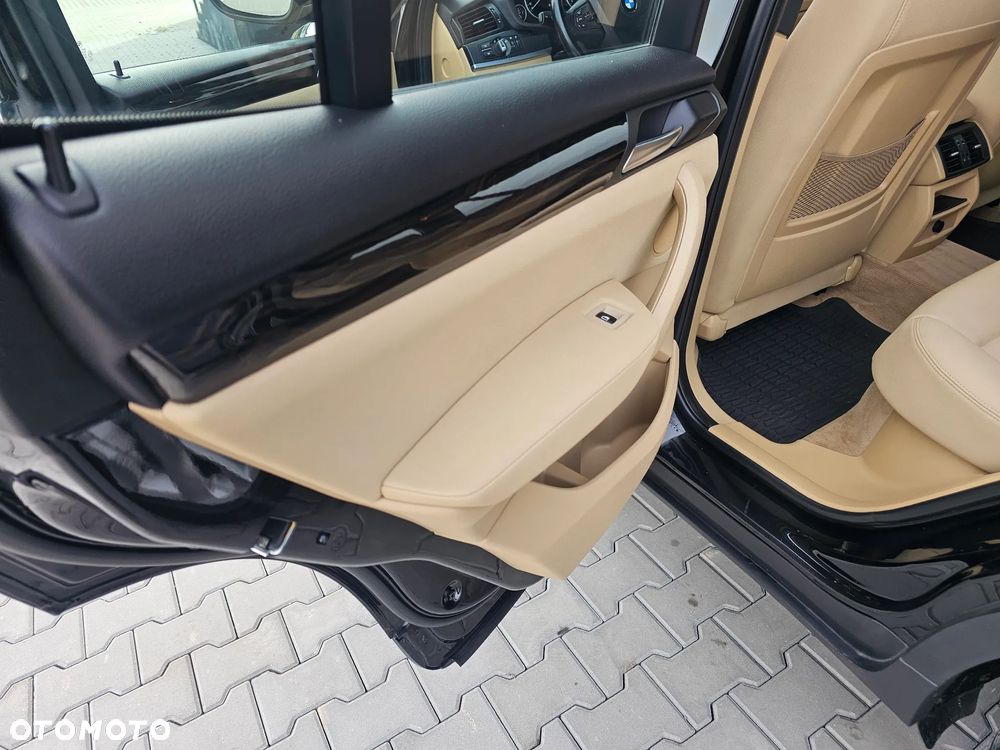 BMW X3 xDrive20d - 17