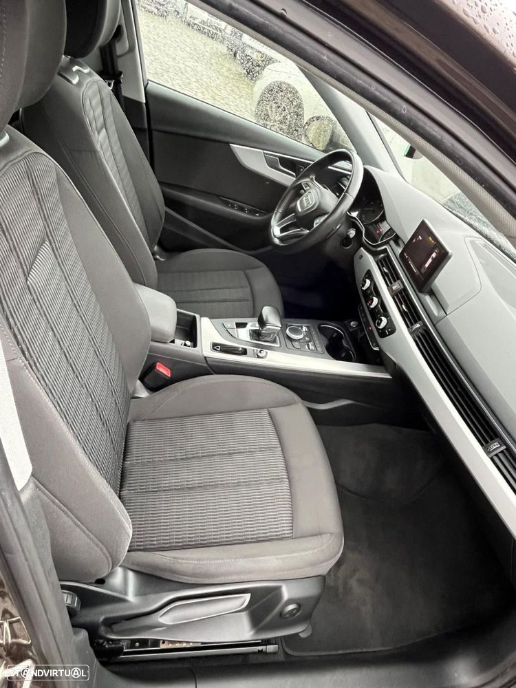 Audi A4 Avant 2.0 TDI Advance S tronic - 13