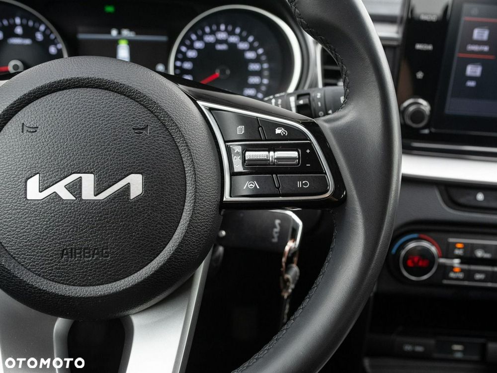 Kia Ceed 1.5 T-GDI M - 13
