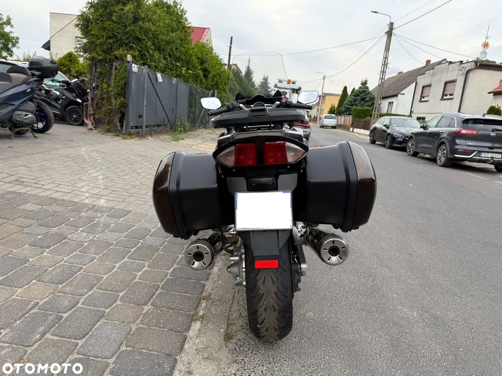 Yamaha FJR - 7
