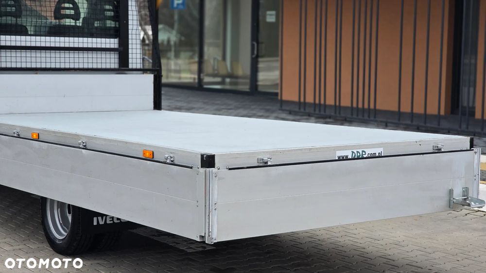 Iveco DAILY 3.0 180KM 35C18❗❗ NOWY MODEL / ZABUDOWA 8EP / SKRZYNIA OTWARTA DPR / PLATFORMA / SKRZYNIA MANUALNA / BLIŹNIAKI / BURTY 40CM / SERWIS ASO / SALON POLSKA / 35C15 50C15 35C18❗❗ - 26