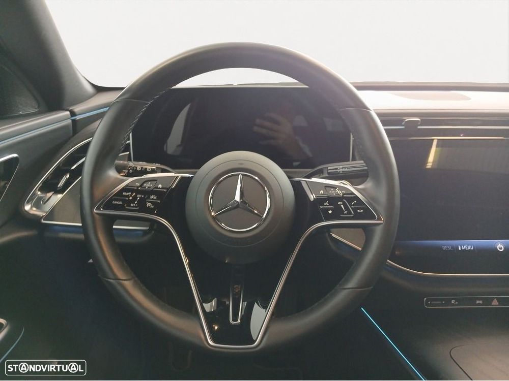 Mercedes-Benz E 220 - 10