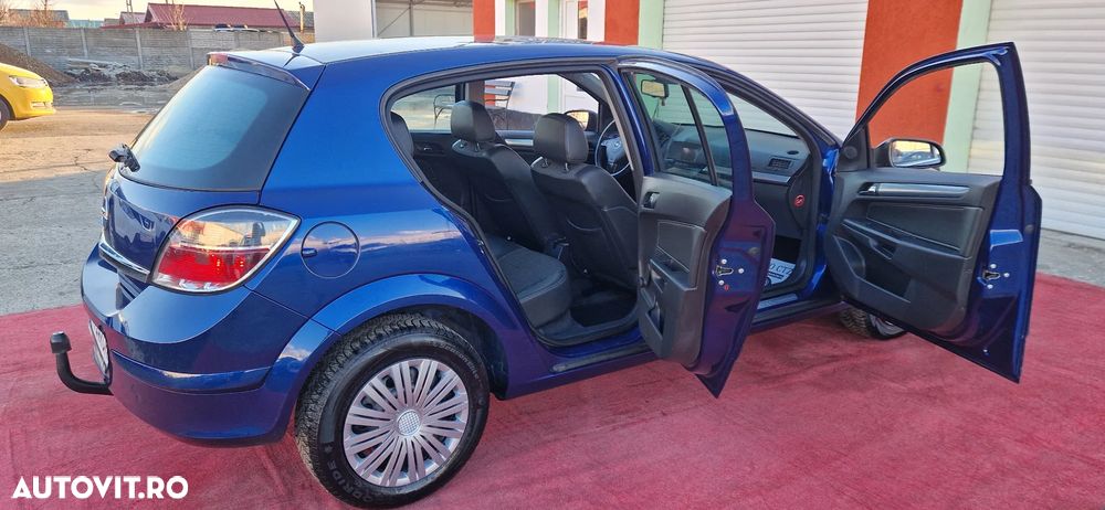 Opel Astra 1.6 Essentia - 27