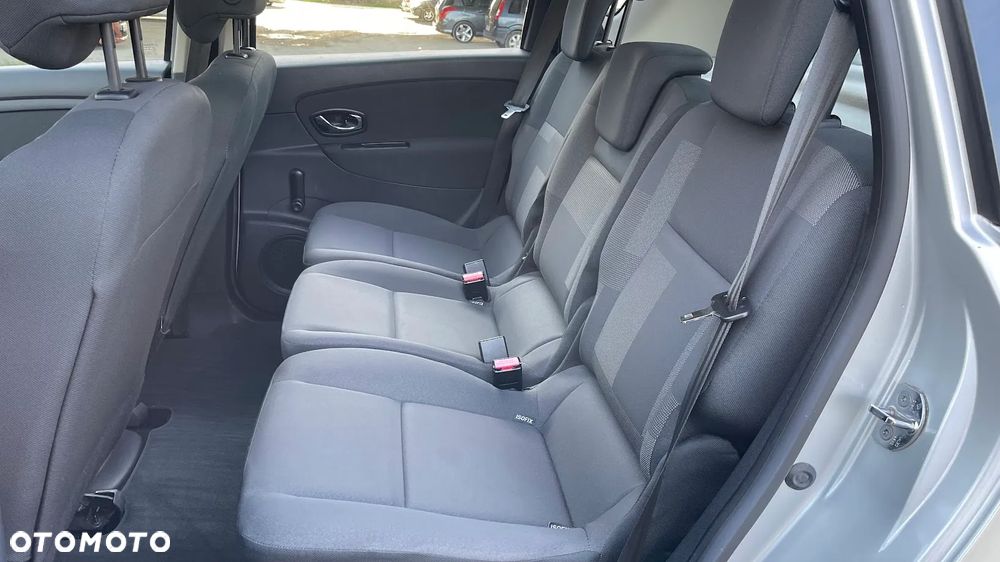 Renault Scenic 1.6 16V 110 TomTom Edition - 19