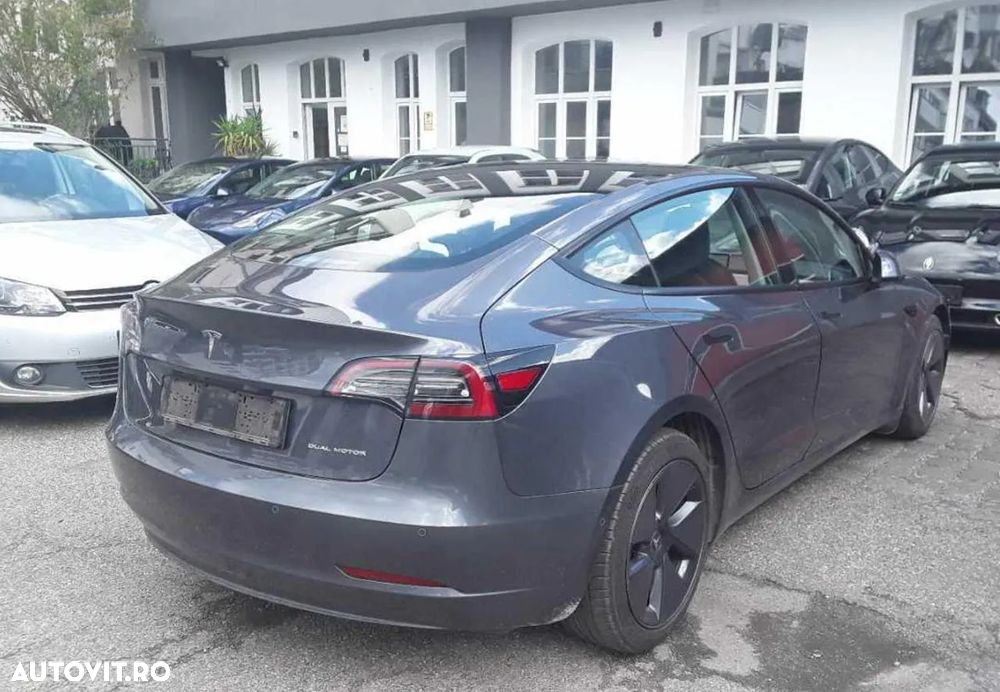 Tesla Model 3 Langstreckenbatterie Allradantrieb Dual Motor - 6