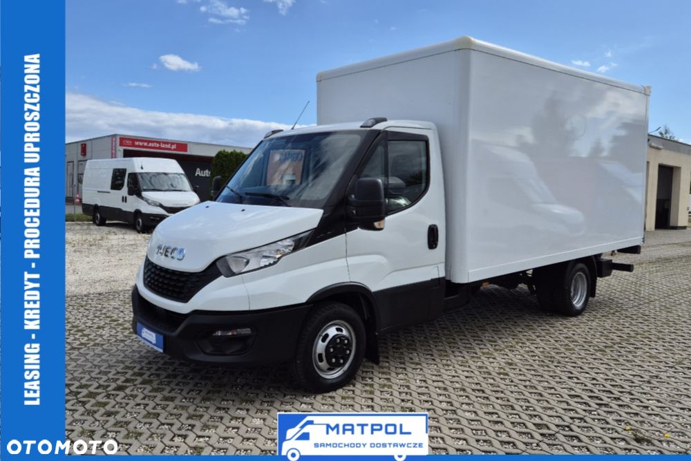 Iveco Daily 35C16, kontener 8PAL 4.38m x 2.12m x 2.13m, winda, klimatyzacja, bliźniaki, HAK 3.5T