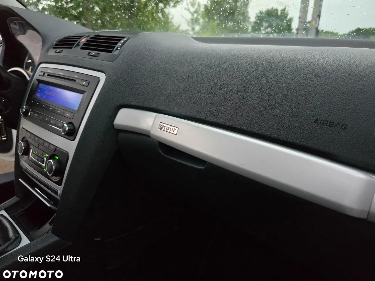 Skoda Octavia Combi 2.0 TDI DPF 4x4 Scout - 24