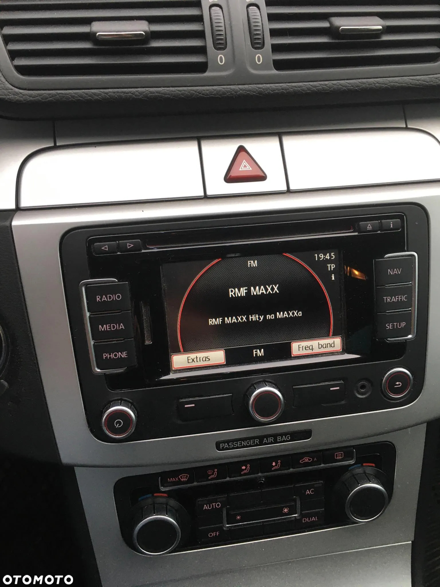 Volkswagen Passat 1.6 TDI Comfortline - 14