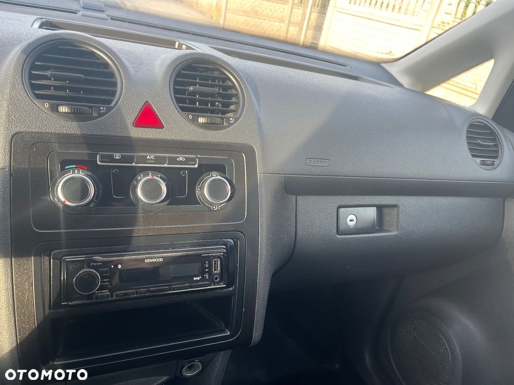 Volkswagen Caddy - 9