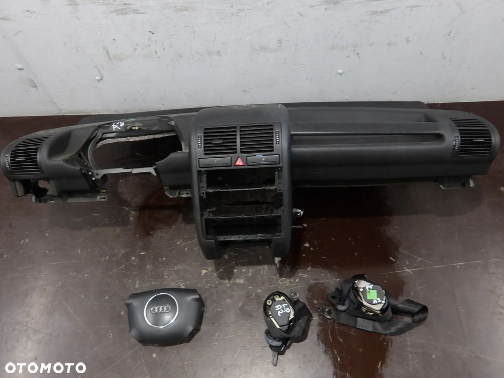 AUDI A2 1.4 TDI 99-05r. DESKA ROZDZIELCZA KONSOLA KOKPIT PODUSZKA AIRBAG PASY BEZPIECZEŃSTWA - 1