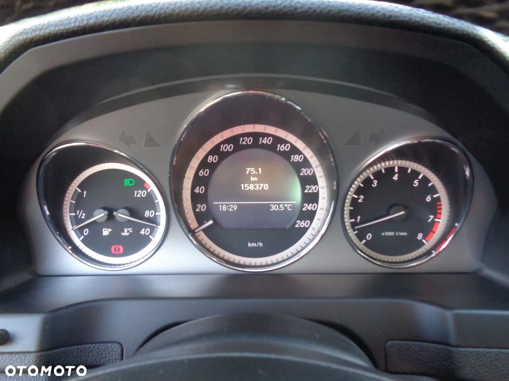 Mercedes-Benz Klasa C 200 (BlueEFFICIENCY) Avantgarde - 14