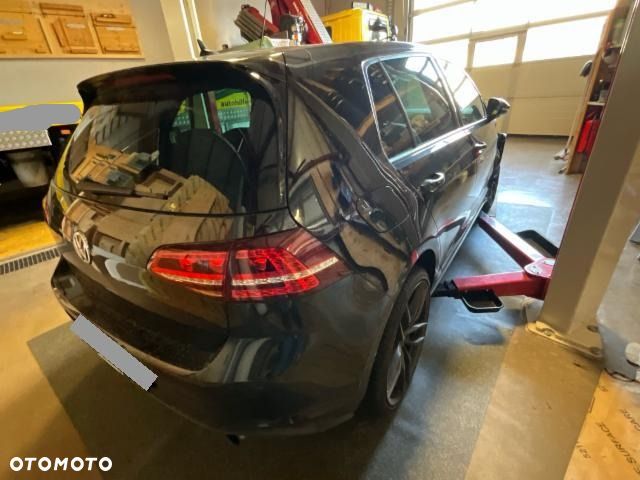 Volkswagen Golf 2.0 TSI BMT GTI Performance DSG - 2