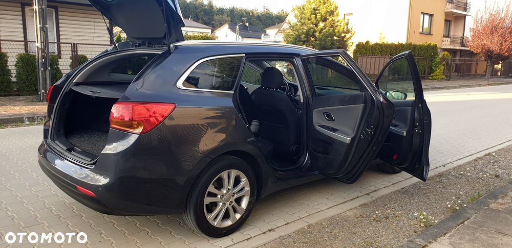 Kia Ceed 1.6 GDI ISG Spirit - 8