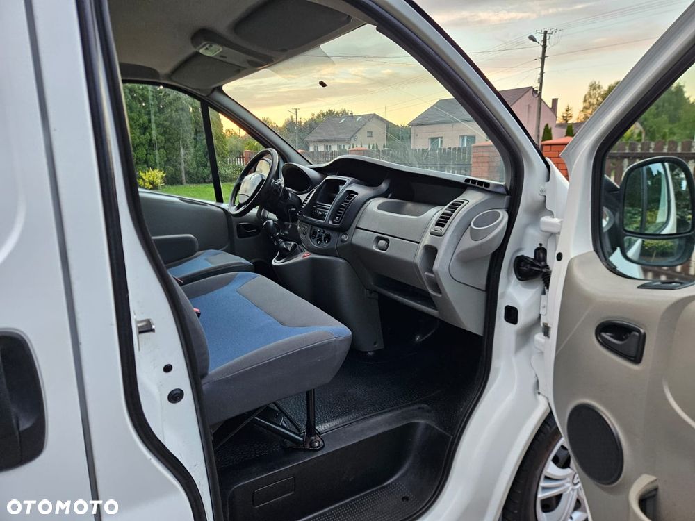 Renault Trafic - 9