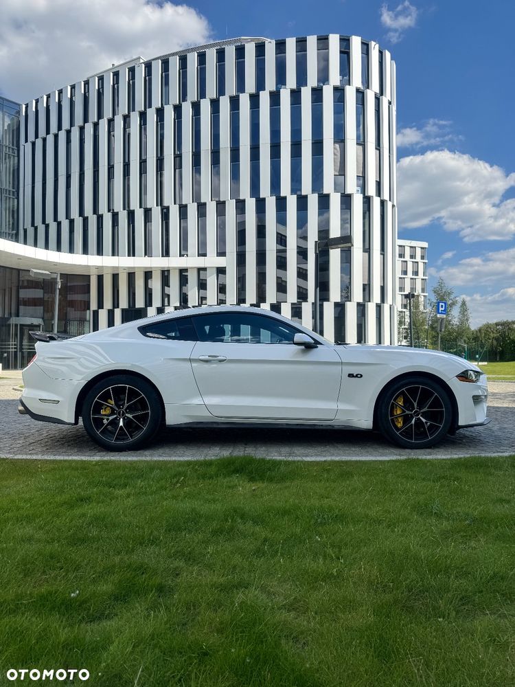 Ford Mustang 5.0 V8 GT - 4