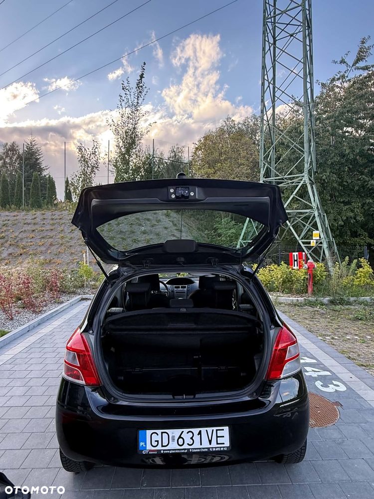 Toyota Yaris 1.0 Active - 8