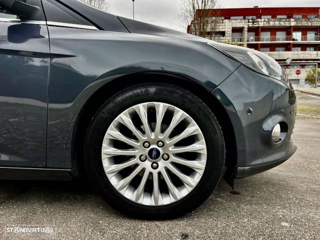 Ford Focus 1.0 EcoBoost S&S Titanium - 25