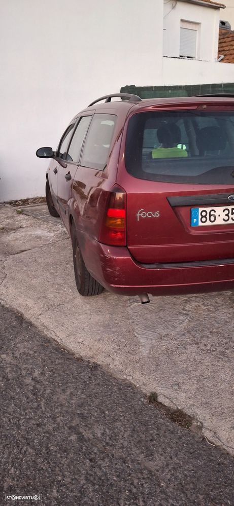 Ford Focus 1.8 TDdi Ambiente - 2