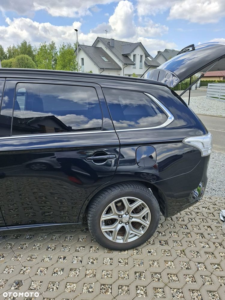 Mitsubishi Outlander 2.0 4WD - 3
