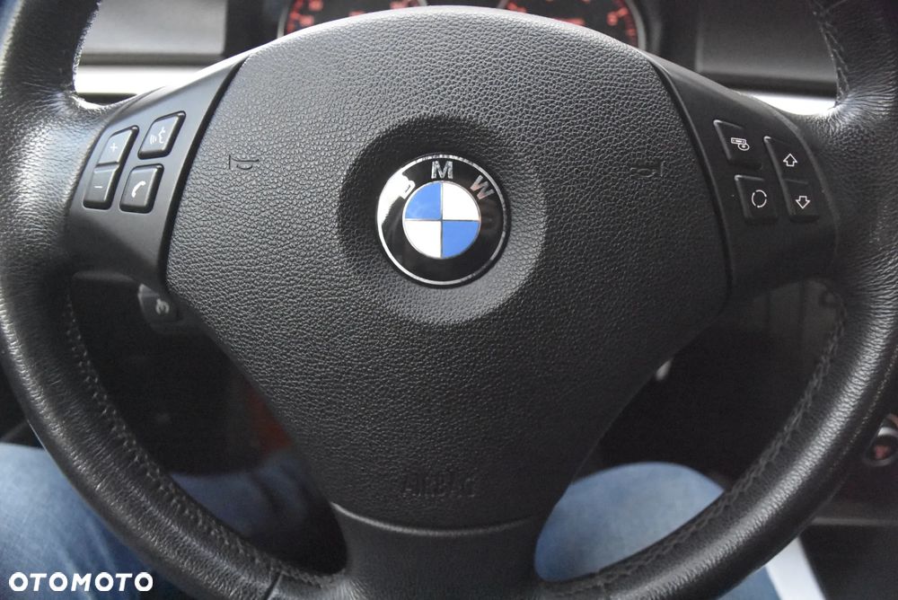 BMW Seria 3 318i Edition Sport - 19