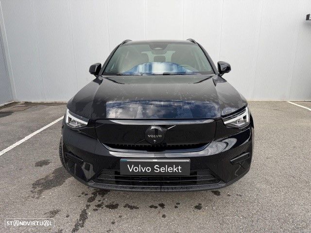 Volvo EX40 82 kWh Single Motor Extended Range Black Edition - 4