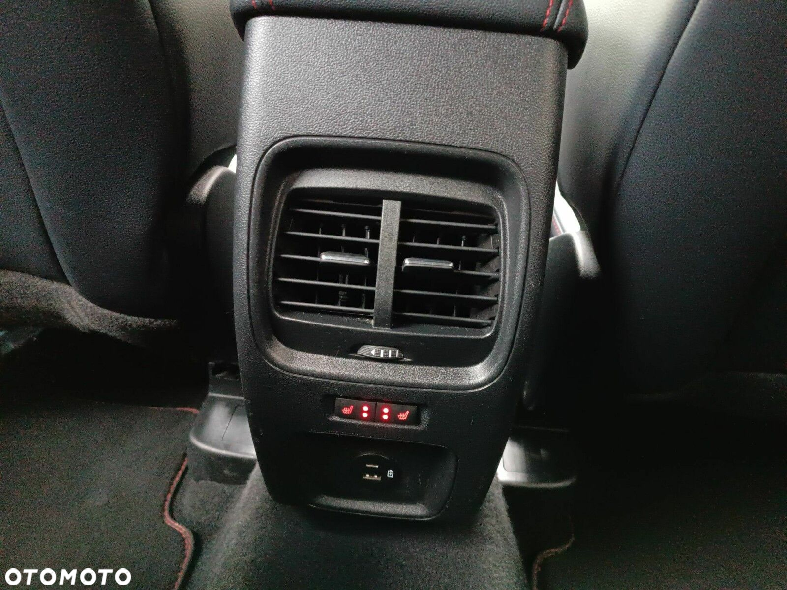 Ford Kuga - 34