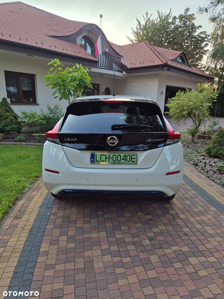 Nissan Leaf 40kWh 10 - 11