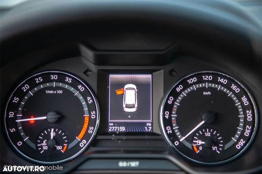 Skoda Octavia 2.0 TDI (Green tec) 4x4 DSG Scout - 12