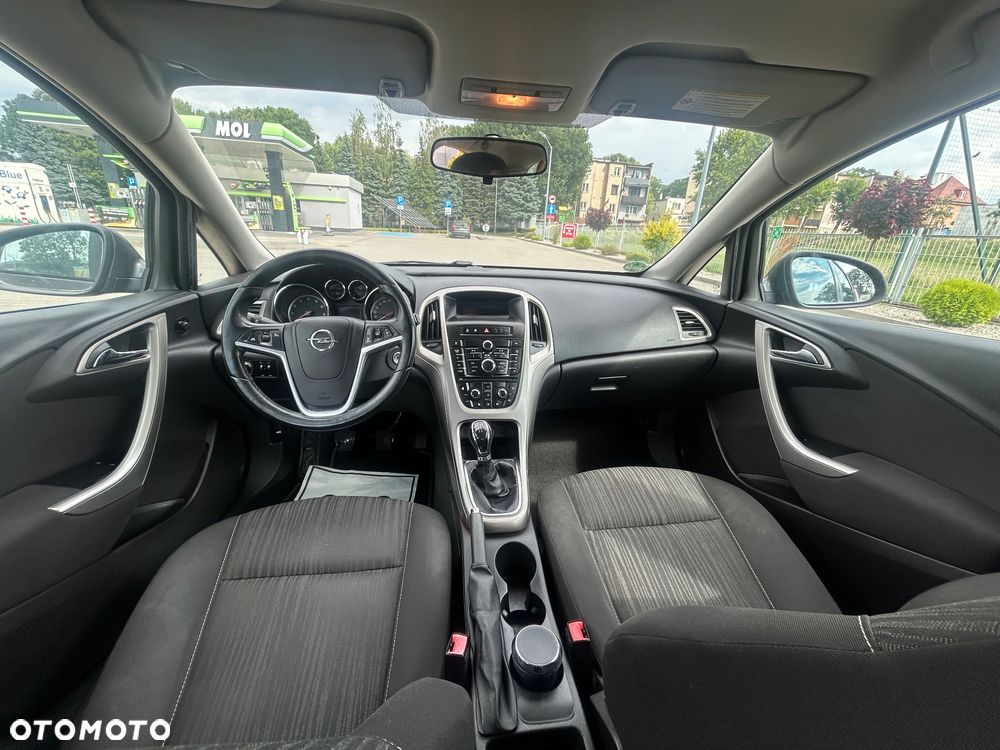 Opel Astra 1.4 ecoFLEX - 9