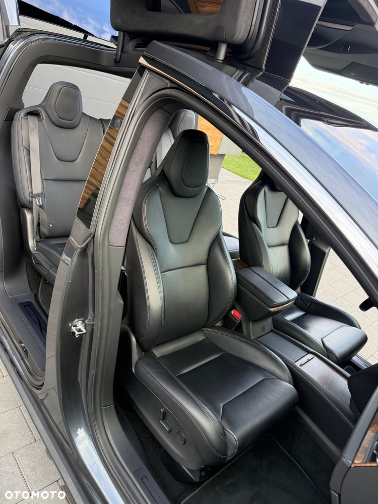 Tesla Model X Long Range Plus - 8
