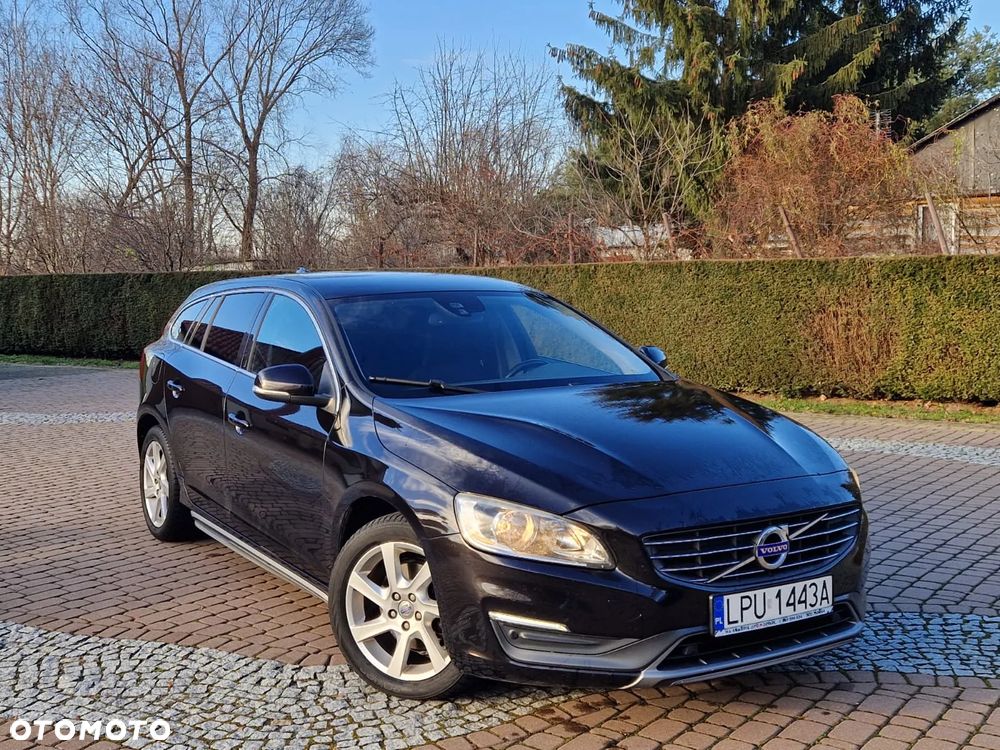 Volvo V60 D2 Momentum - 16