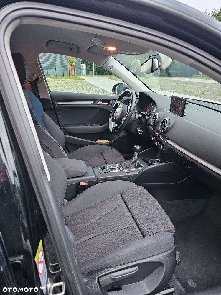 Audi A3 Sportback 2.0 TDI - 13